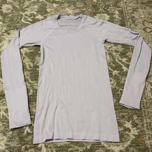 Lululemon Workout Long sleeve Lavender size 2
